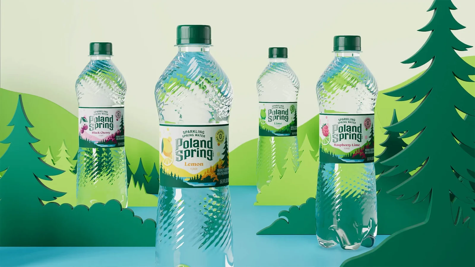 Bouteilles Poland Spring Sparkling dans un paysage de pins illustrés.