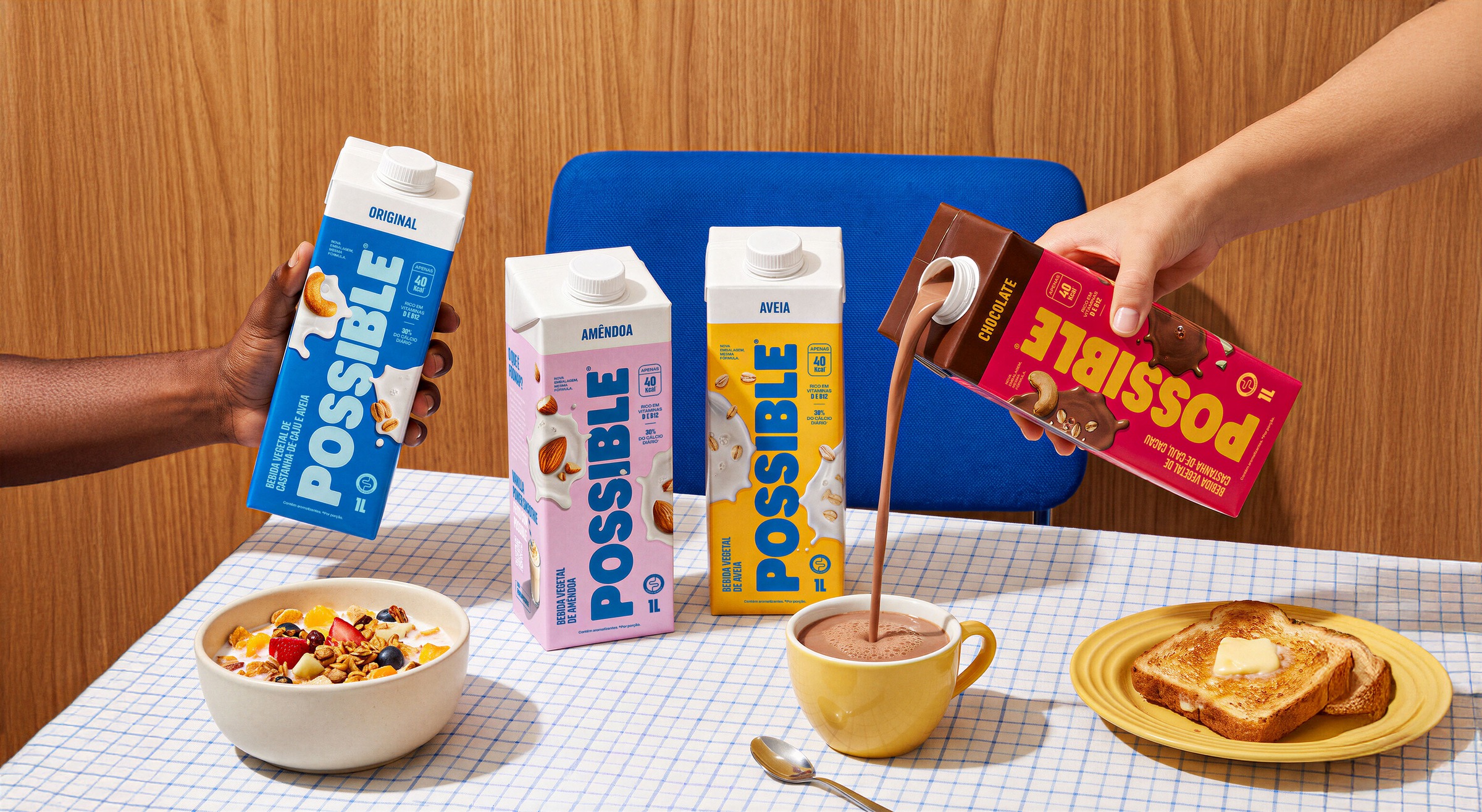 Briques Possible sur une table de petit-déjeuner, photographie du studio.